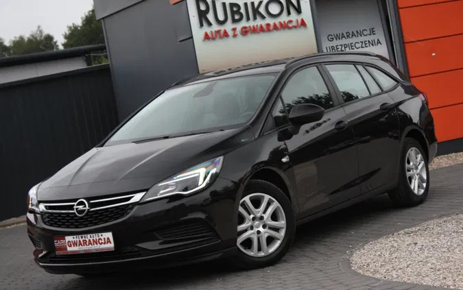 kujawsko-pomorskie Opel Astra cena 39975 przebieg: 210000, rok produkcji 2016 z Leżajsk